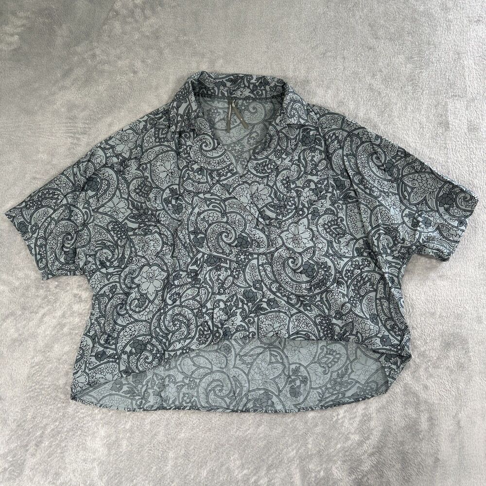 Anthropologie Dylon Short Sleeve Wide Placket Top Womens XS Oversize Gray Shirt